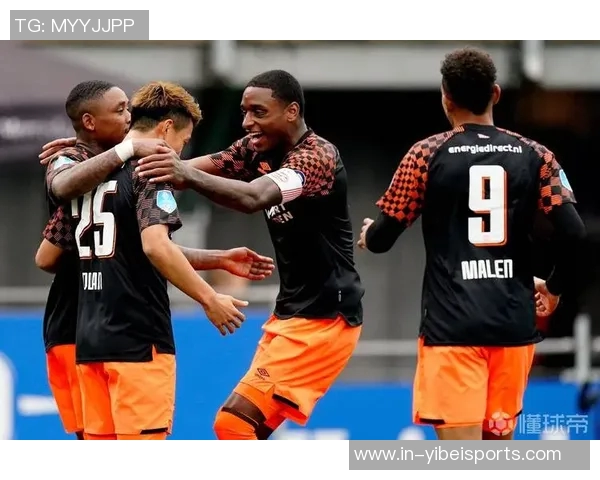 罗马与阿贾克斯谈判马伦租借交易达成进展含2500万欧非强制买断条款 罗马与阿贾克斯谈判马伦租借交易达成进展含2500万欧非强制买断条款